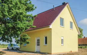Гостиница Three-Bedroom Holiday Home in Beiershagen  Рибниц-Дамгартен